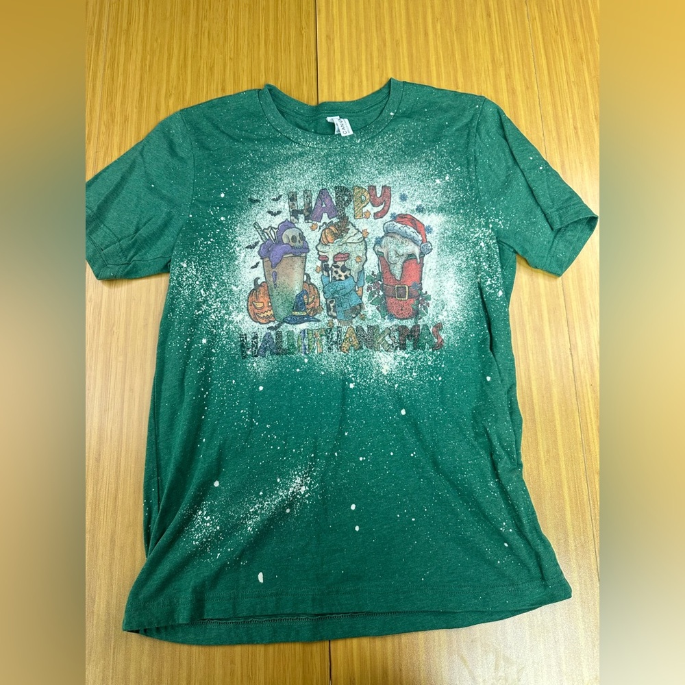 Happy Hallothanksmas Halloween Thanksgiving Christmas Shirt Green Medium NWOT